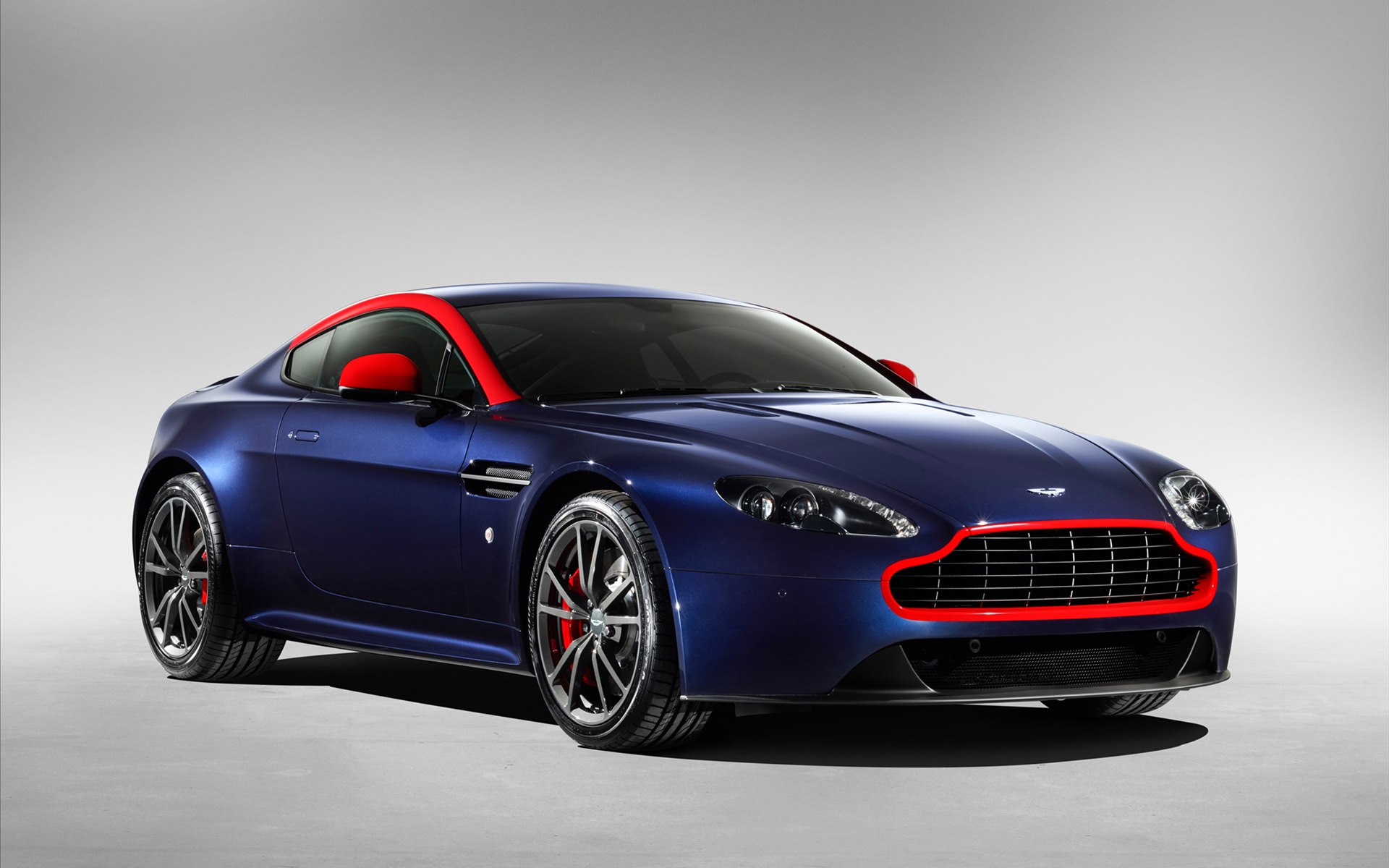 Aston Martin V8 Vantage N430 2015